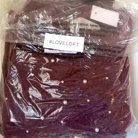 HP 💫Loft Pearlized beads Soft Knit Softy Fitted Sweater M - Picture 4 of 7